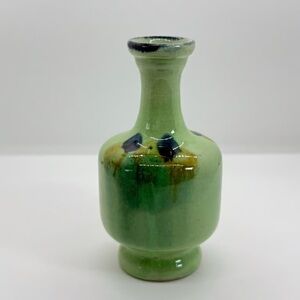VTG Action Cheswick PA Green Bud Vase Hand Crafted Ceramics Taiwan Abstract MCM